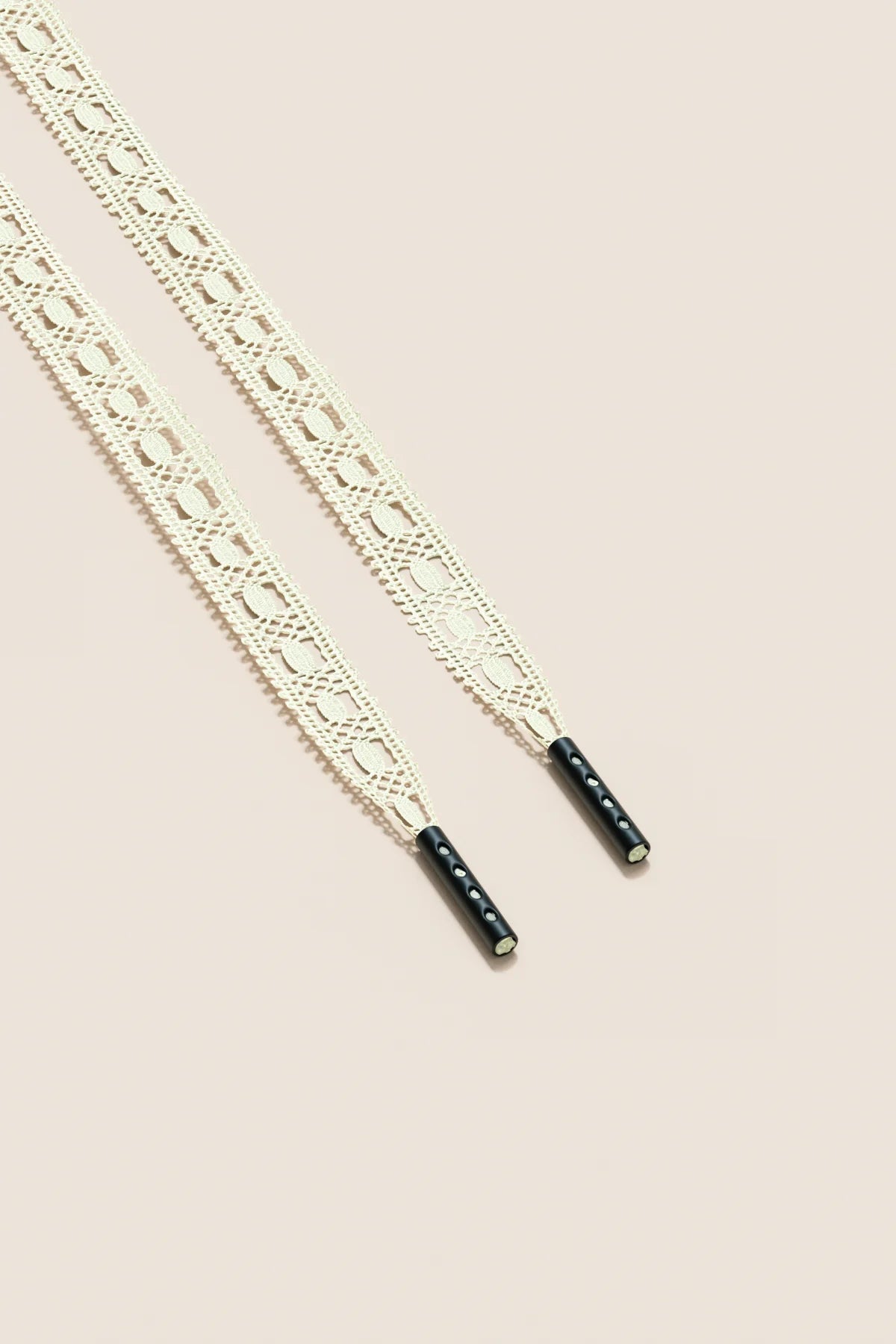 Senkels Chardonnay Crochet Shoelaces with Black Matte Aglets