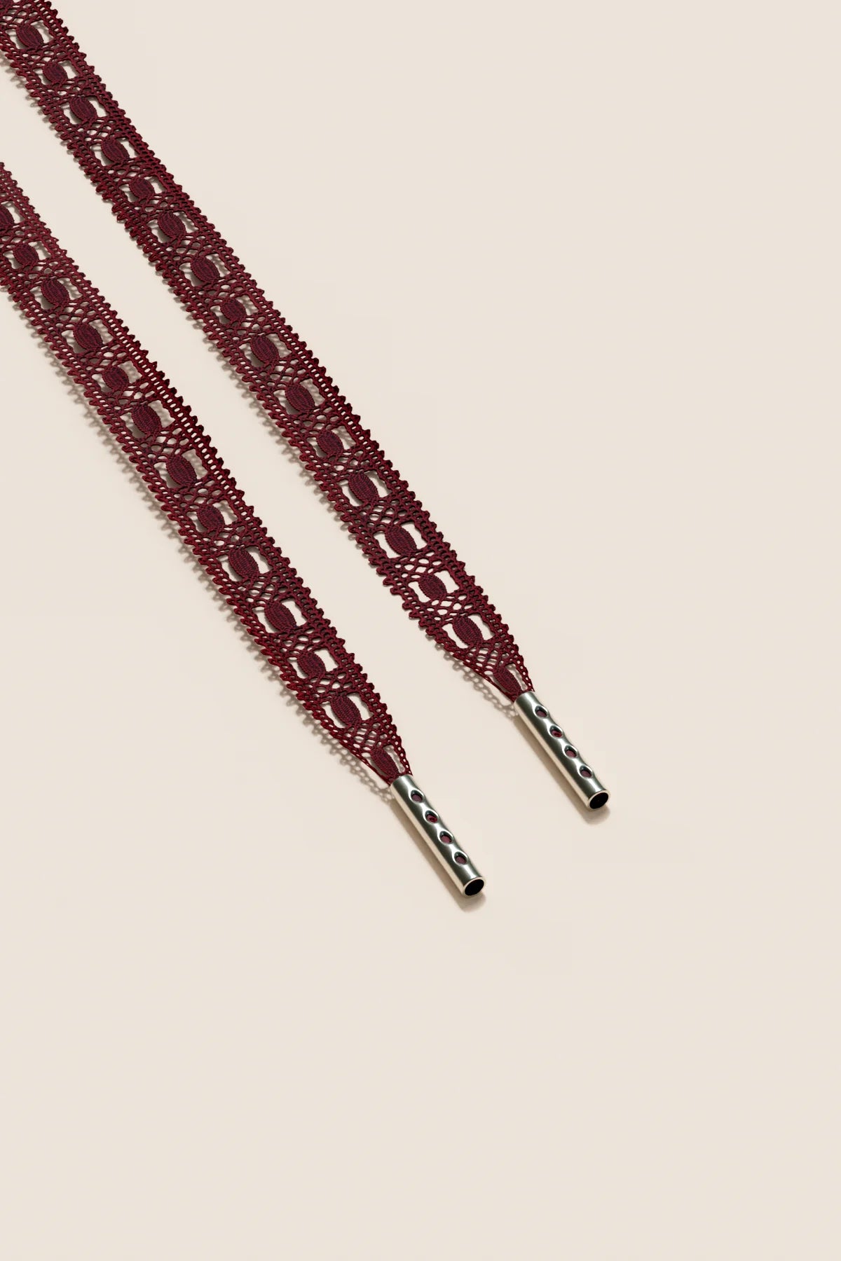 Senkels Bordeaux Crochet Shoelaces with Nickel Aglets