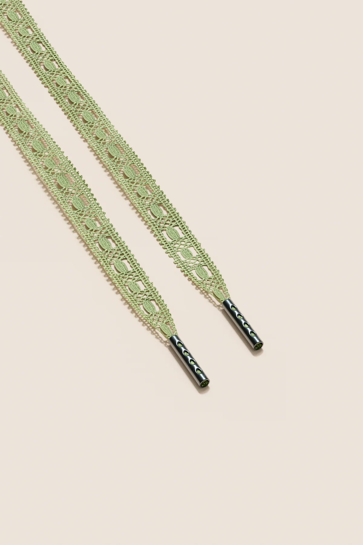 Senkels Pastel Green Crochet Shoelaces with Black Nickel Aglets
